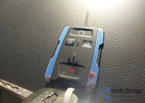 2017 Chevrolet Silverado 1500 2Lt из США, поврежденный, VIN 3GCUKREC6HG468437